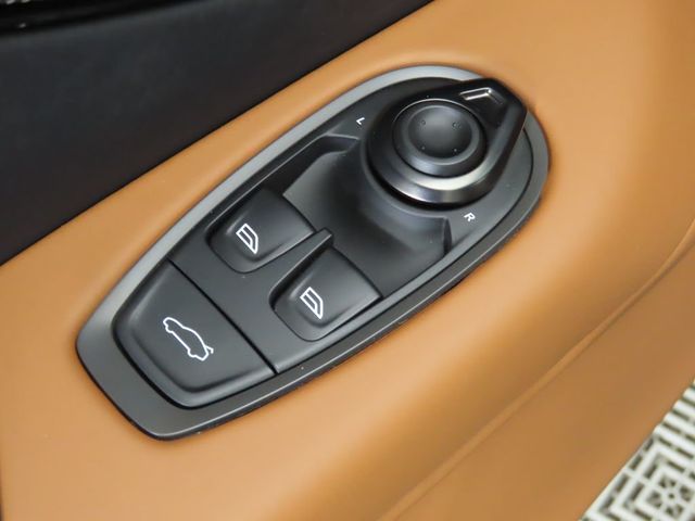 2025 Aston Martin Vantage Coupe - 22984351 - 22