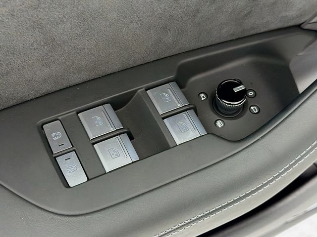 2025 Audi A7 Prestige 55 TFSI quattro - 23022975 - 18