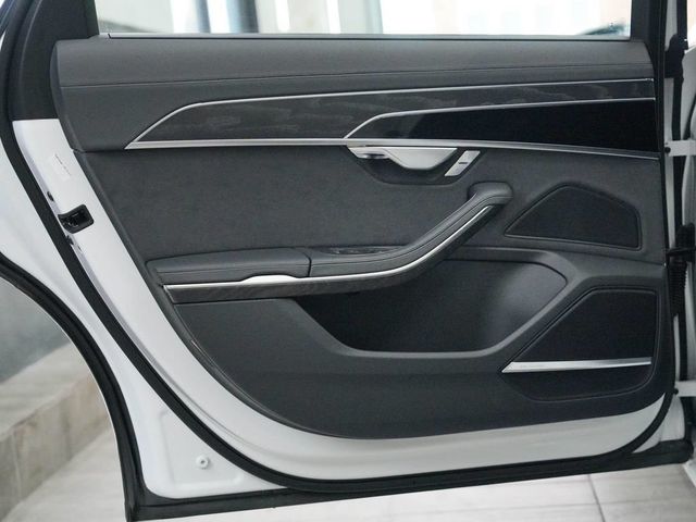 2025 Audi A8 L 55 TFSI quattro - 23077116 - 12