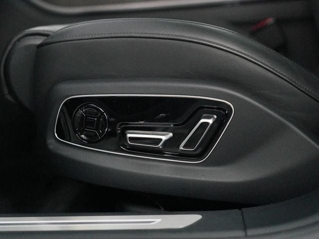 2025 Audi A8 L 55 TFSI quattro - 23077116 - 31