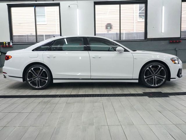 2025 Audi A8