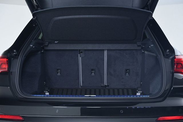2025 Audi Q3 Premium - 22949543 - 23