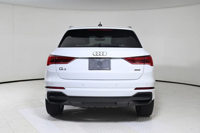 2025 Audi Q3 Premium - 22993749 - 3