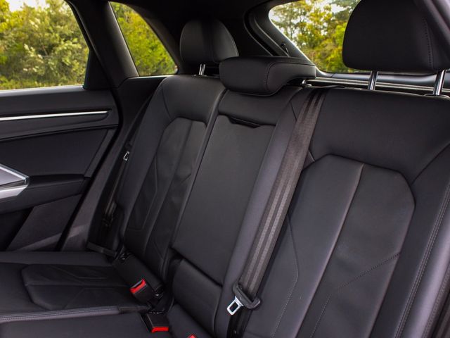 2025 Audi Q3 Premium - 23089076 - 31