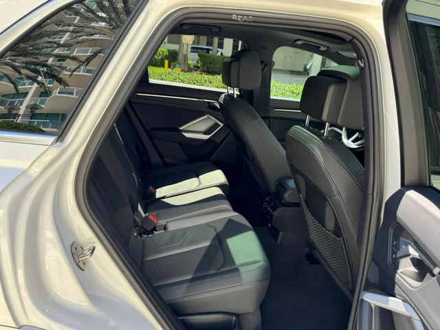 2025 Audi Q3 S line Premium 45 TFSI quattro - 22935003 - 11