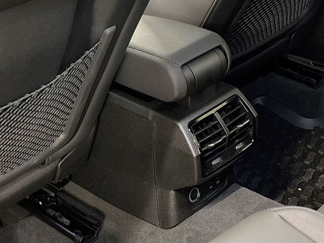 2025 Audi Q3 S line Premium 45 TFSI quattro - 23051833 - 16