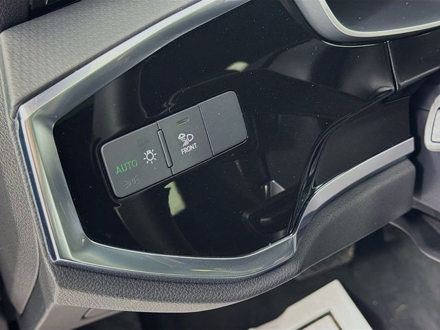 2025 Audi Q3 S line Premium 45 TFSI quattro - 22983321 - 9