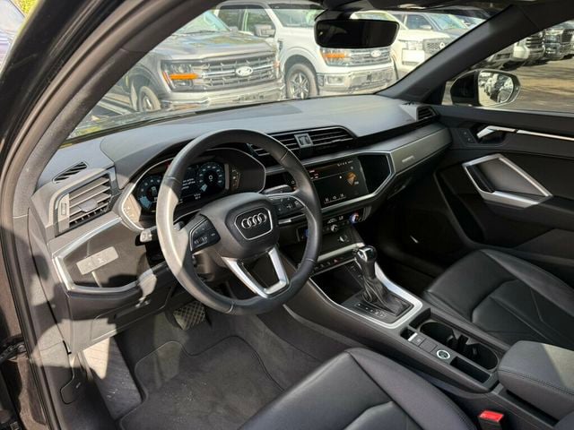 2025 Audi Q3 S line Premium 45 TFSI quattro - 23070821 - 2
