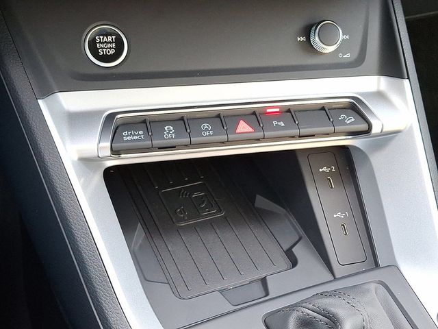 2025 Audi Q3 S line Premium Plus 45 TFSI quattro - 22956569 - 23