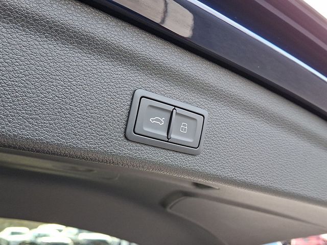 2025 Audi Q3 S line Premium Plus 45 TFSI quattro - 22956569 - 27