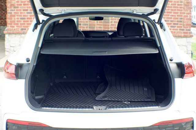 2025 Audi Q5 MSRP$64465/PrestigePkg/PanoramicSunroof/Heated&CooledSeats - 23000900 - 50
