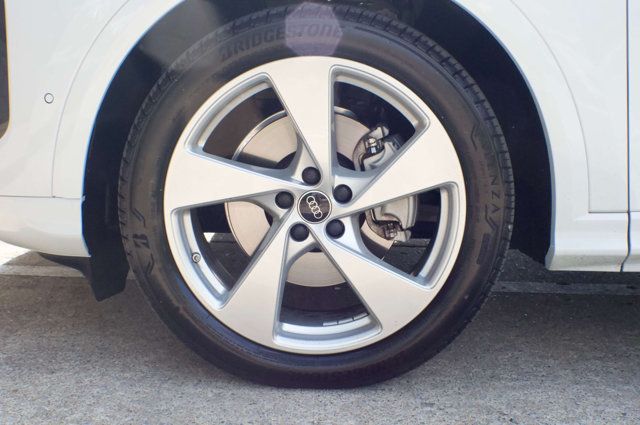 2025 Audi Q5 MSRP$64465/PrestigePkg/PanoramicSunroof/Heated&CooledSeats - 23000900 - 55