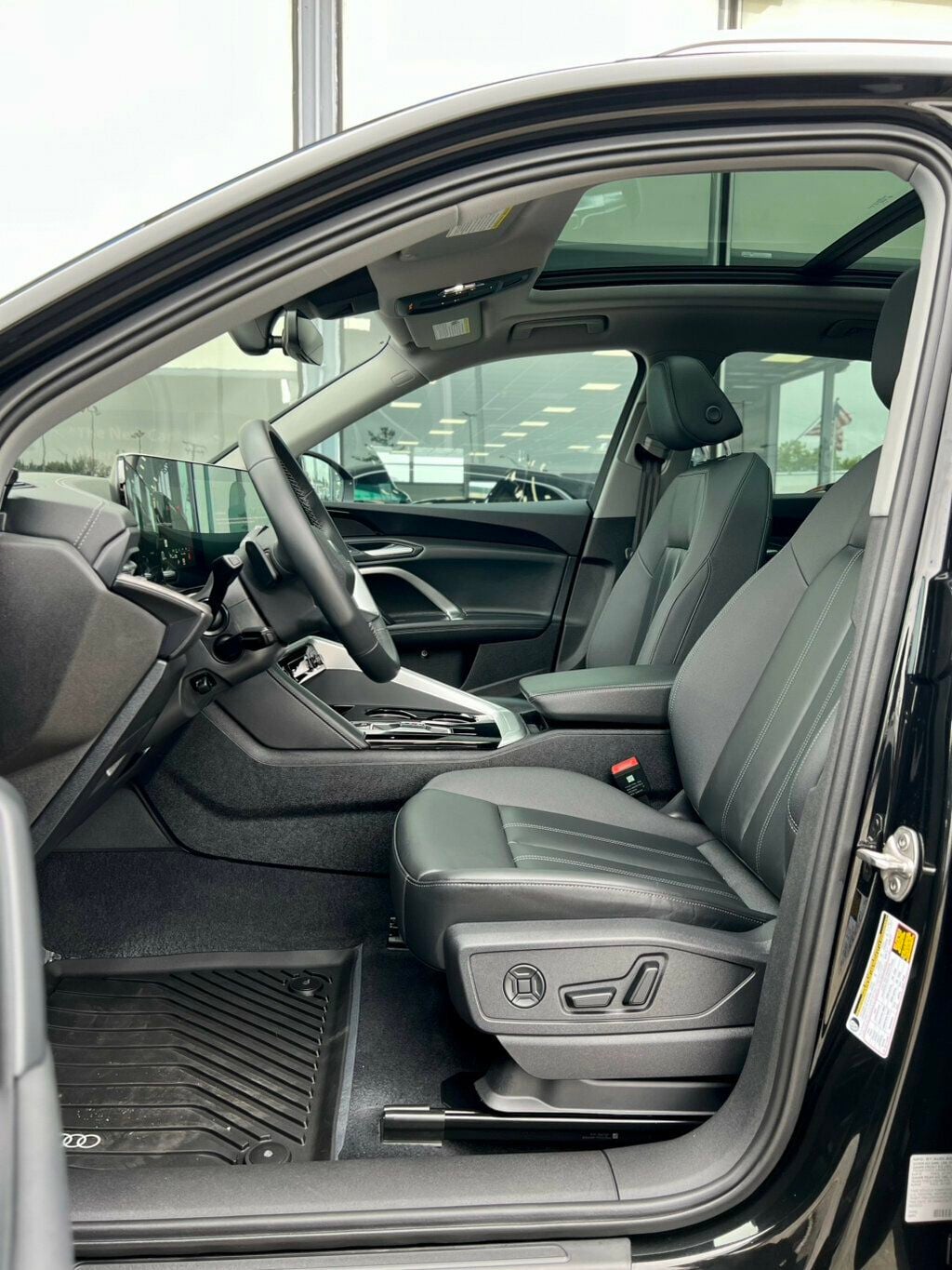 2025 Audi Q5 Premium 2.0 TFSI quattro - 23074843 - 14