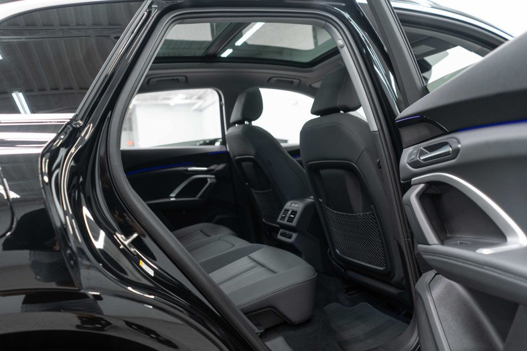 Audi Q5 photo 12