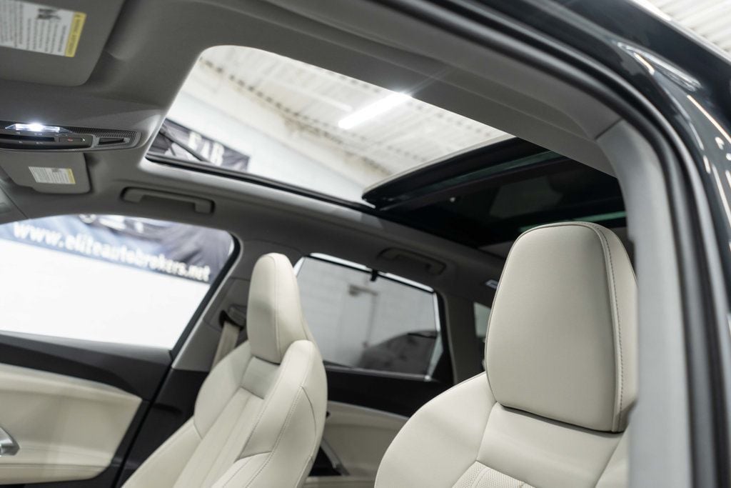 Audi Q5 photo 8