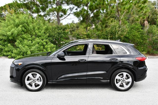 2025 Audi Q5 Prestige 2.0 TFSI quattro W/20" Wheel Package - 23072356 - 2