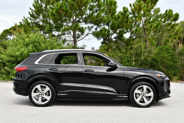2025 Audi Q5 Prestige 2.0 TFSI quattro W/20" Wheel Package - 23072356 - 33