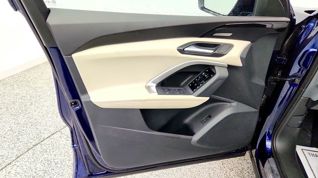 2025 Audi Q5 Prestige 2.0 TFSI quattro w/ Trailer Hitch - 23030457 - 10