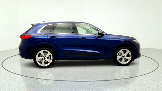 2025 Audi Q5 Prestige 2.0 TFSI quattro w/ Trailer Hitch - 23030457 - 3