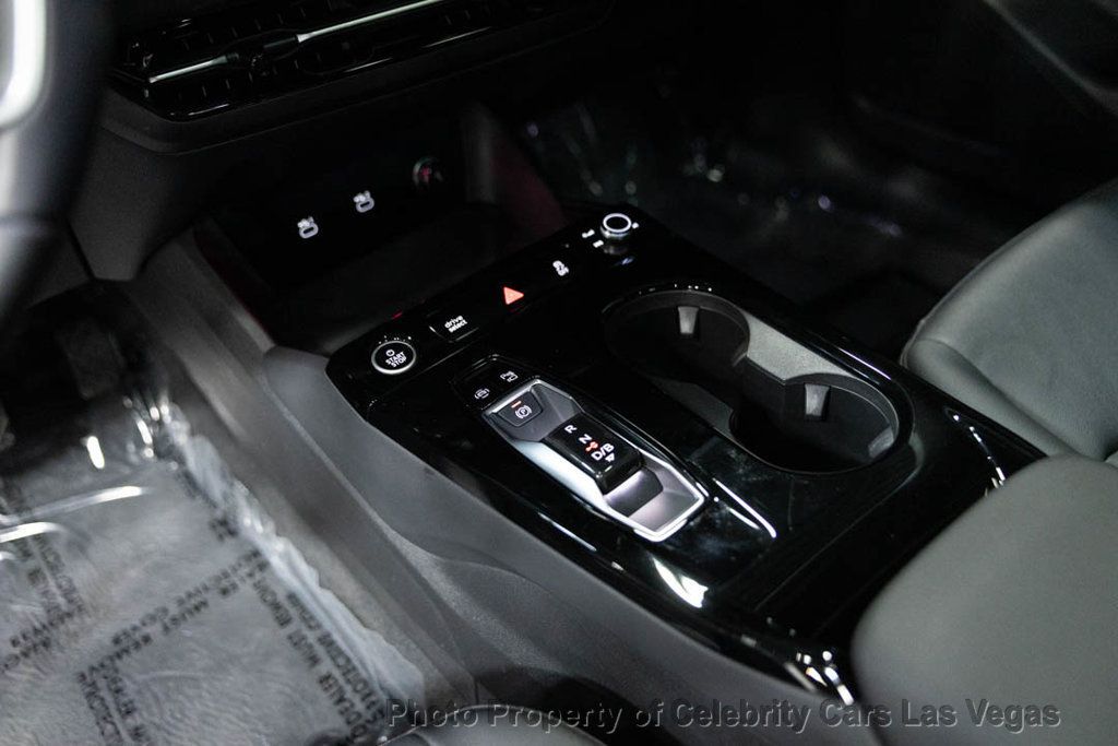 2025 Audi Q6 e-tron Premium Plus, Clean carfax, 321 miles of range - 22996440 - 45