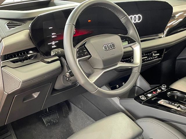 2025 AUDI Q6 - Image 10