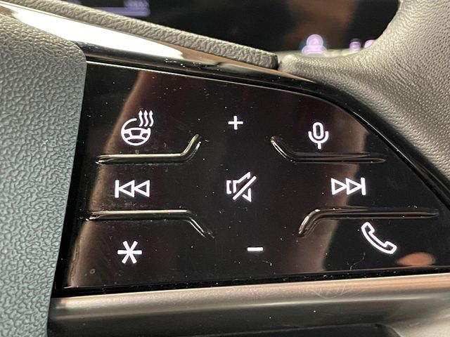 2025 AUDI Q6 - Image 24