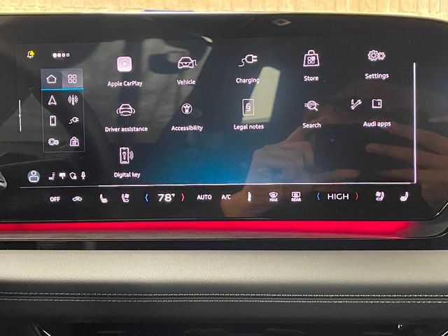 2025 AUDI Q6 - Image 32