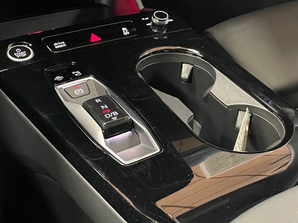 2025 Audi Q6 e-tron Premium Plus quattro - 22993421 - 36