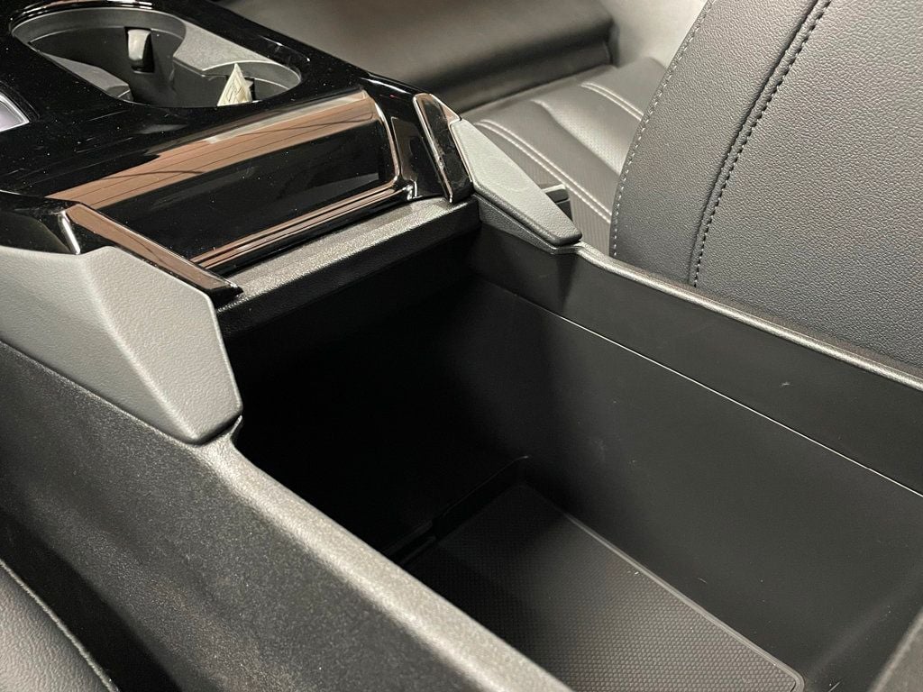 2025 Audi Q6 e-tron Premium Plus quattro - 22993421 - 39