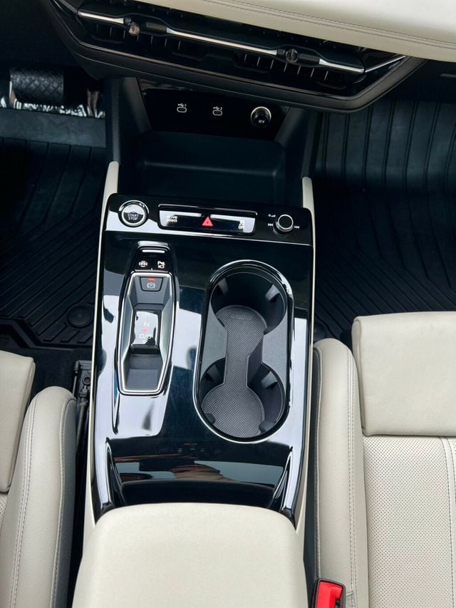 2025 Audi Q6 e-tron Premium Plus quattro - 22990491 - 38