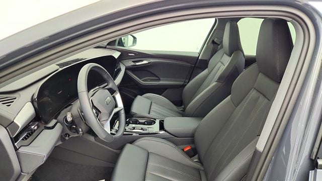 2025 Audi Q6 e-tron Premium Plus quattro w/ Warm Weather & 20'' Wheel Packages - 23013570 - 19