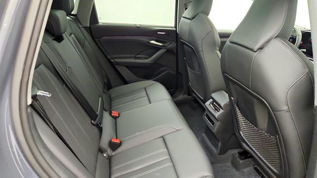 2025 Audi Q6 e-tron Premium Plus quattro w/ Warm Weather & 20'' Wheel Packages - 23013570 - 22
