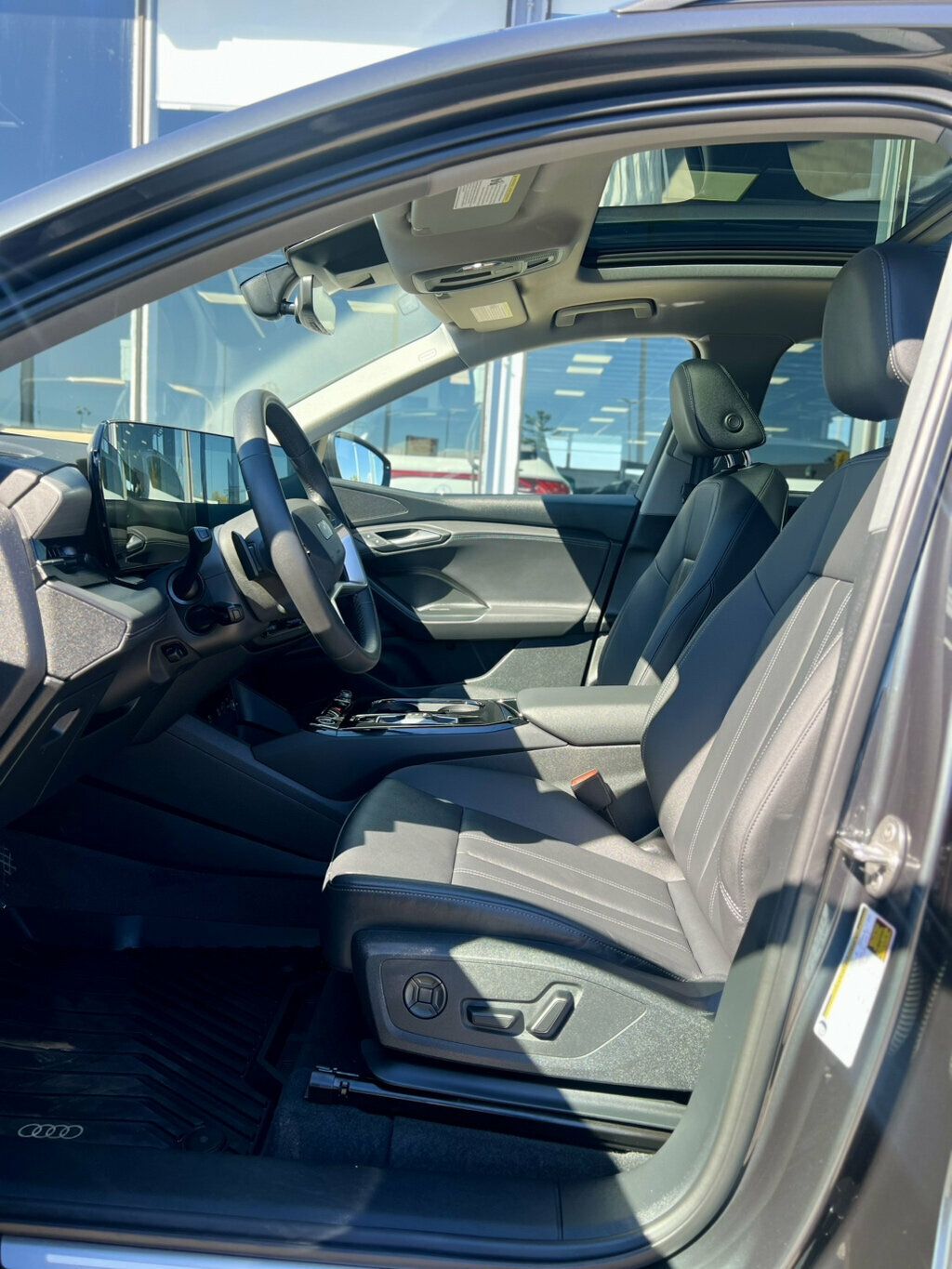 2025 Audi Q6 e-tron Premium quattro - 23078477 - 12