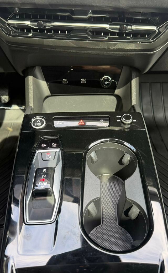 2025 Audi Q6 e-tron Prestige quattro - 23074844 - 25