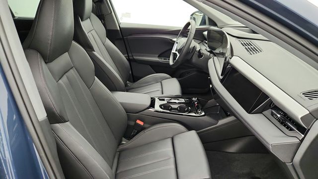 2025 Audi Q6 e-tron Prestige quattro with Warm Weather Package - 22956532 - 21