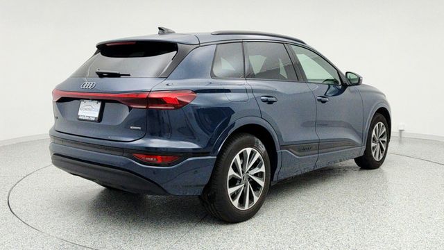 2025 Audi Q6 e-tron Prestige quattro with Warm Weather Package - 22956532 - 4