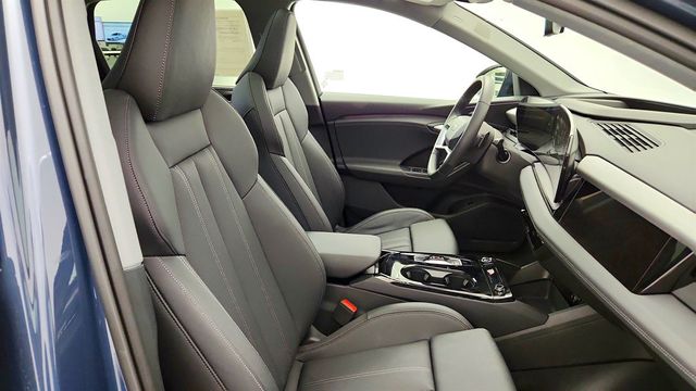 2025 Audi Q6 e-tron Prestige quattro w/ Warm Weather Pkg & 20'' Wheel Pkg - 23034790 - 22
