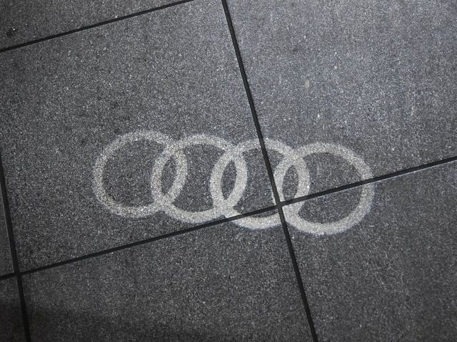 2025 Audi Q7 55 Premium - 22946093 - 18