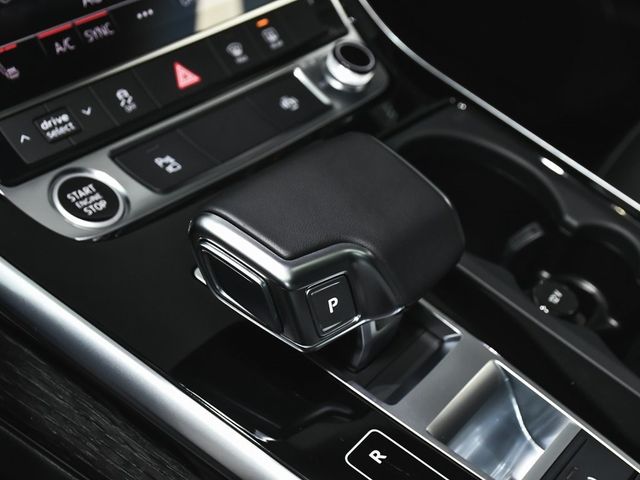 2025 Audi Q7 55 Premium - 22946093 - 52