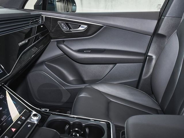 2025 Audi Q7 55 Premium - 22946093 - 55