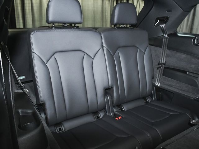 2025 Audi Q7 55 Premium - 22946093 - 70