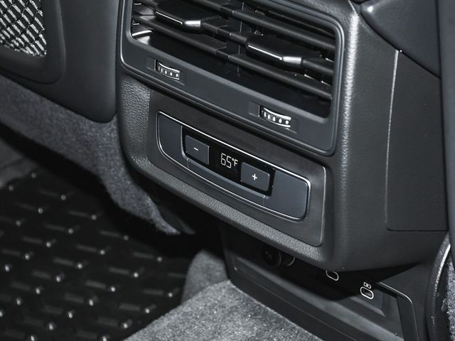 2025 Audi Q7 55 Premium - 23054278 - 56