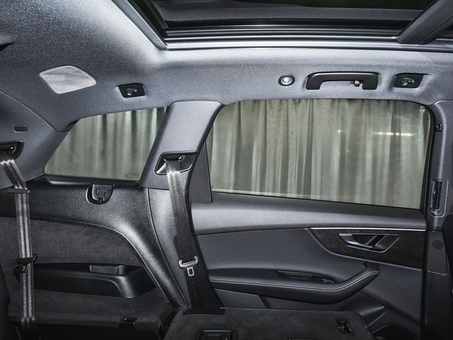 2025 Audi Q7 55 Premium Plus - 22934427 - 70
