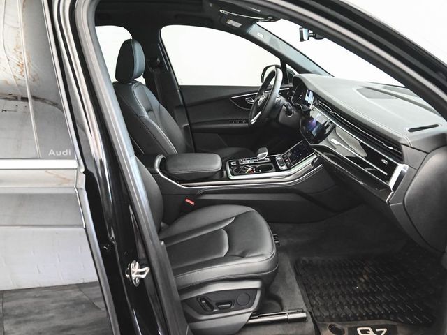 2025 Audi Q7 55 Premium Plus - 23038988 - 33