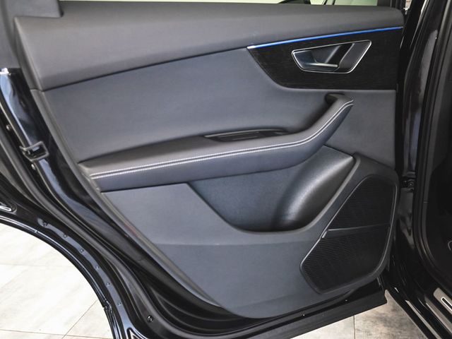 2025 Audi Q7 55 Premium Plus - 23039001 - 11