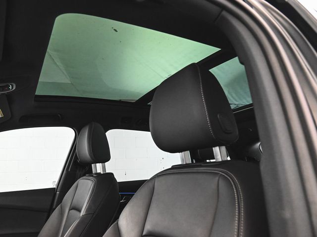 2025 Audi Q7 55 Premium Plus - 23039001 - 33