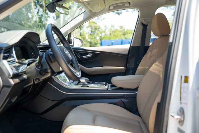 2025 Audi Q7 MSRP$69240/PremiumPlus/ExecutivePkg/PremiumPlusPkg/NAV - 23036246 - 18
