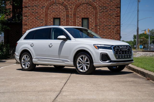 2025 Audi Q7 MSRP$69240/PremiumPlus/ExecutivePkg/PremiumPlusPkg/NAV - 23036246 - 2