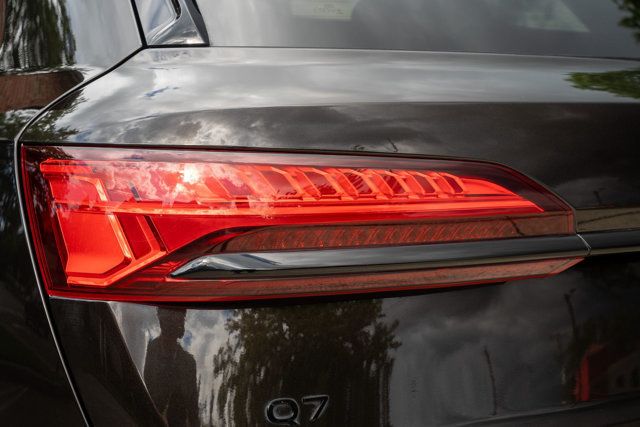 2025 Audi Q7 MSRP$87840/PrestigePkg/LuxuryPkg/BlackOpticPkg/SoftCloseDoors - 23049020 - 14
