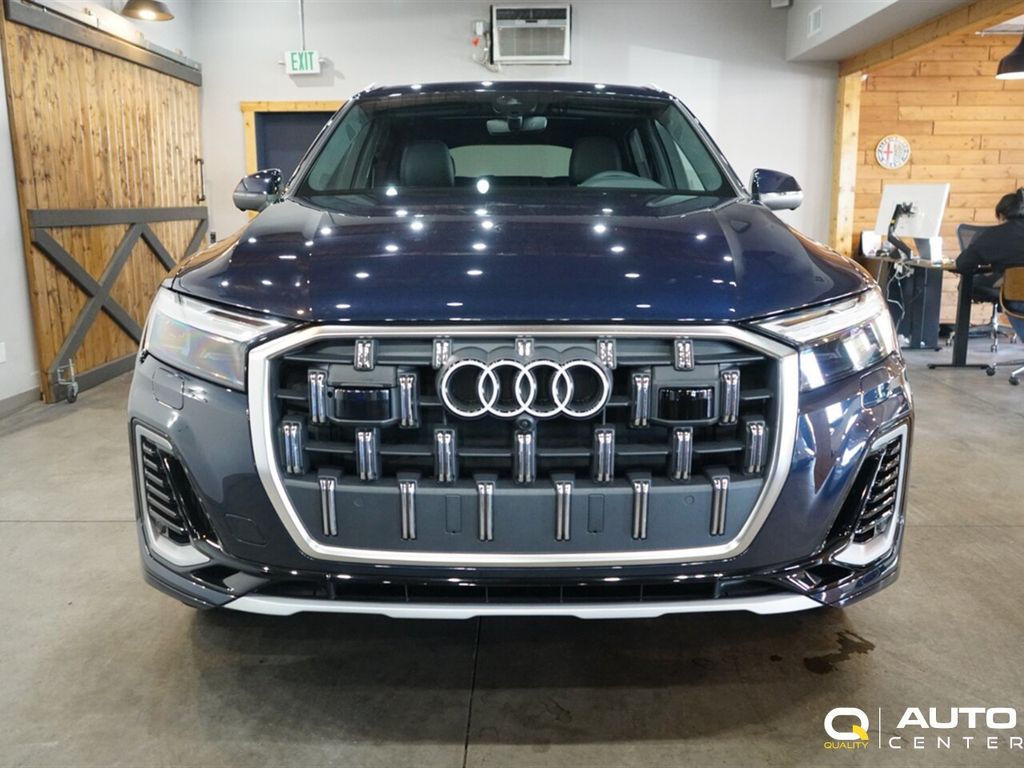 2025 Audi Q7 Premium Plus 55 TFSI quattro - 23021440 - 1
